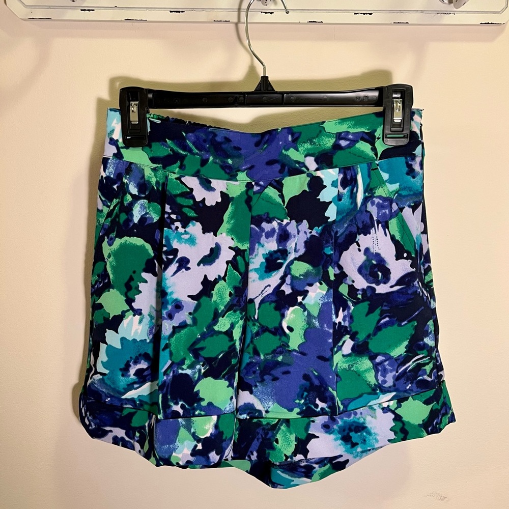 New York & Company dress shorts